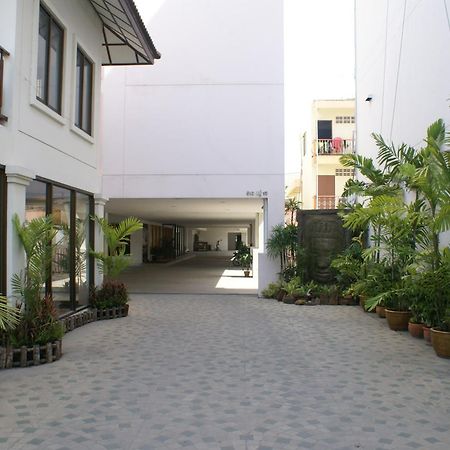 Diamond City Place Hotel Pattaya Extérieur photo