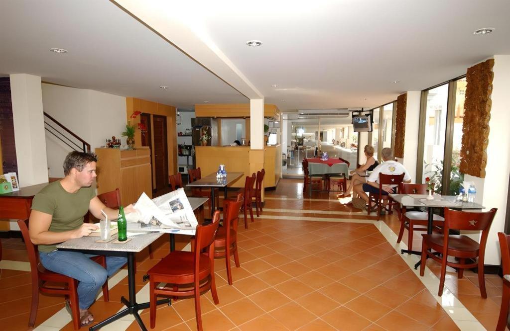 Diamond City Place Hotel Pattaya Extérieur photo