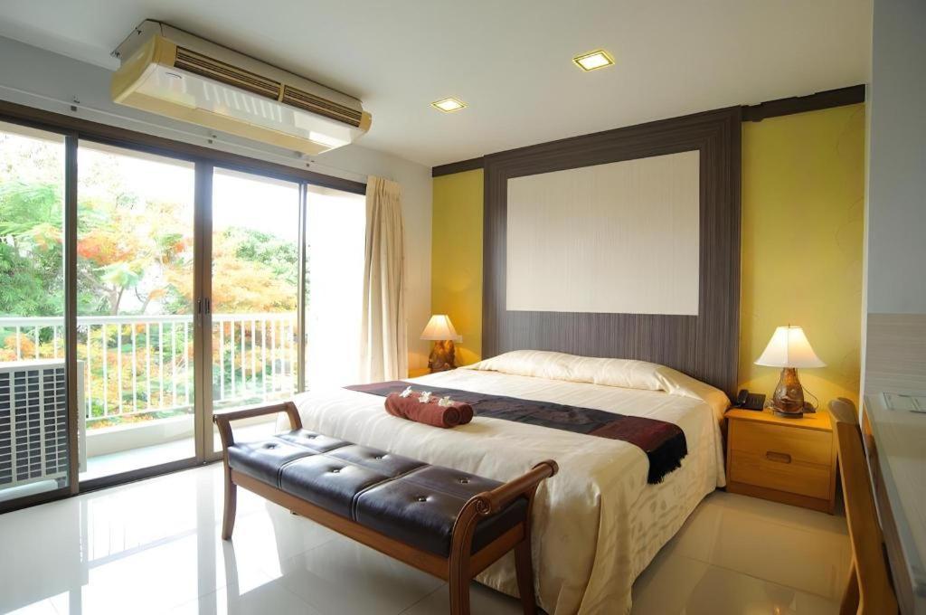 Diamond City Place Hotel Pattaya Extérieur photo