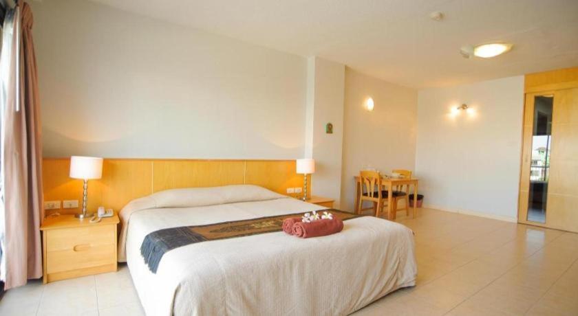 Diamond City Place Hotel Pattaya Extérieur photo
