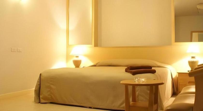 Diamond City Place Hotel Pattaya Extérieur photo