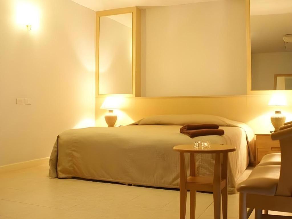 Diamond City Place Hotel Pattaya Extérieur photo