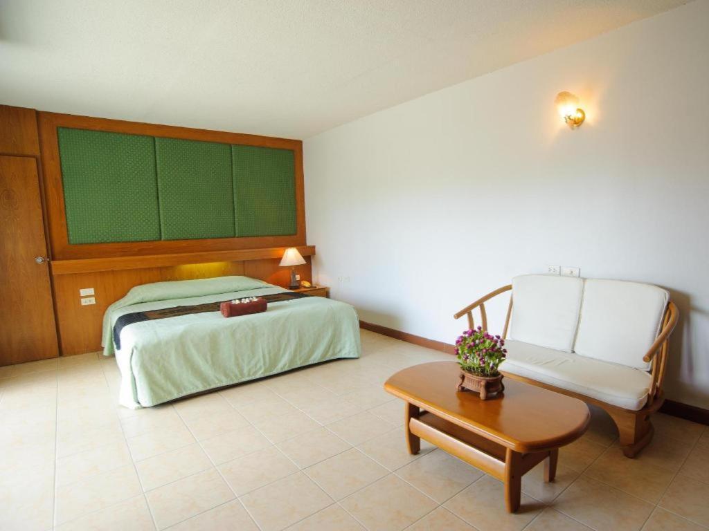 Diamond City Place Hotel Pattaya Extérieur photo