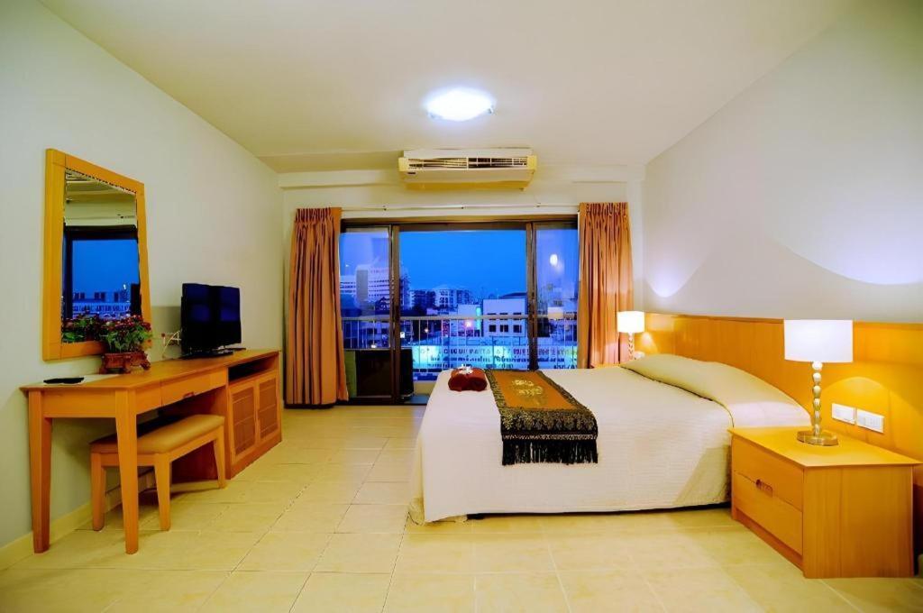 Diamond City Place Hotel Pattaya Extérieur photo